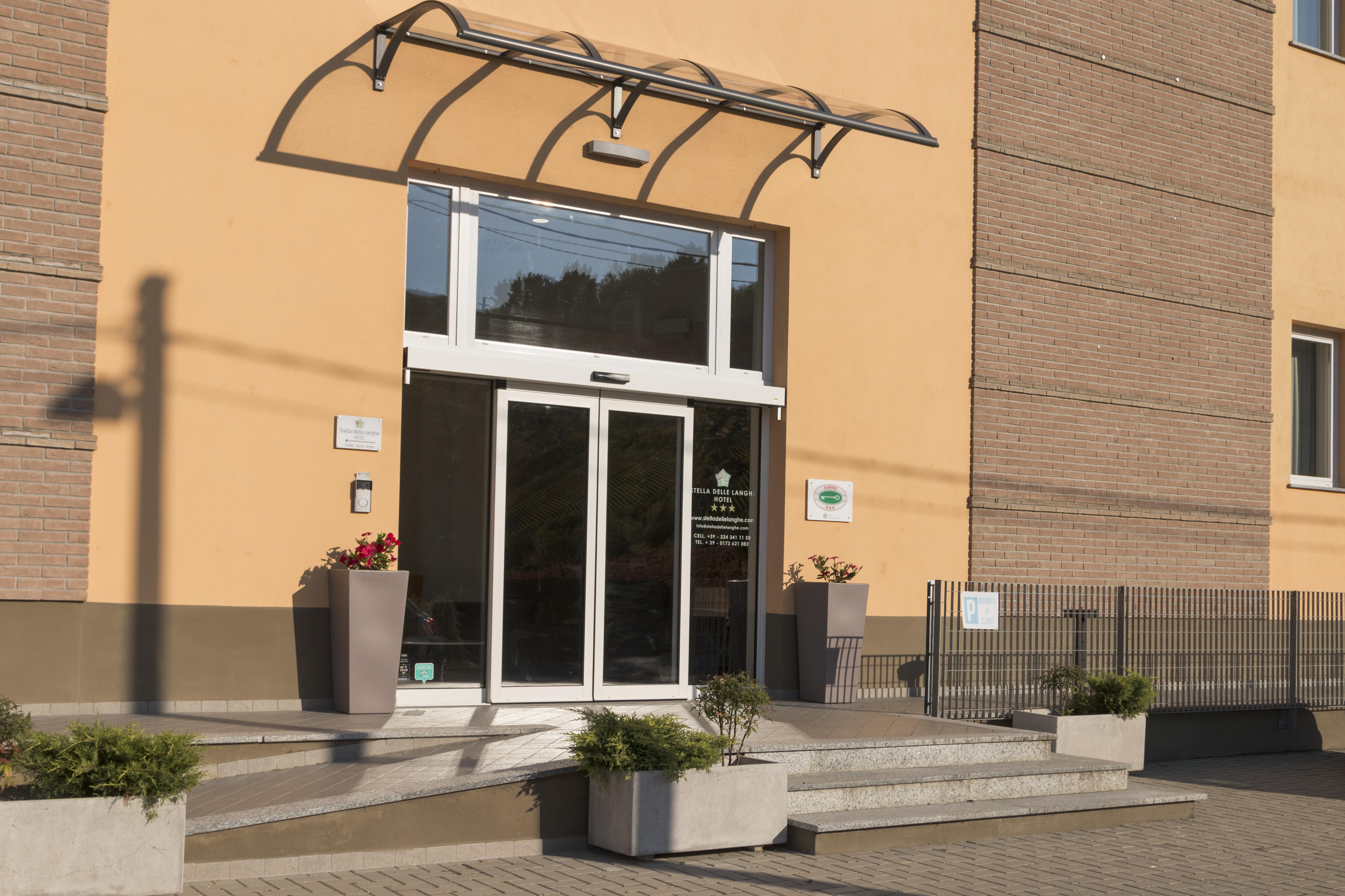 Hotel & Wellness Stella Delle Langhe Govone Exterior foto